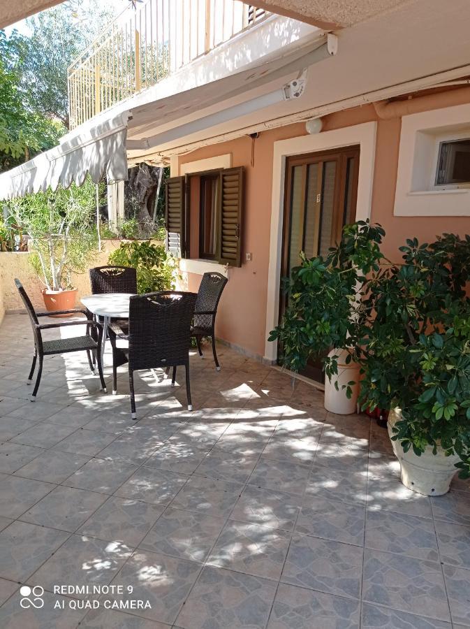 Ramona Apartment Lourdata  Luaran gambar